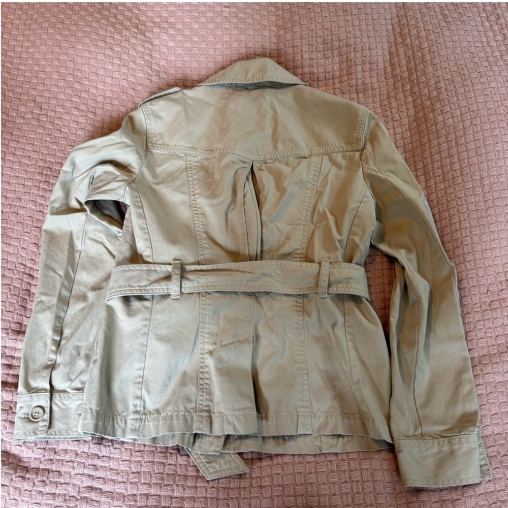 Gap Buttons Up Long Sleeve Cargo Jacket in Tan Women’s Size Small - Picture 2 of 3